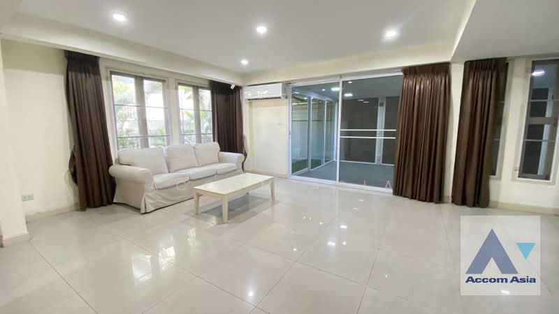 ให้เช่า - 3 Bedrooms House for Rent in Sukhumvit, Bangkok near BTS Ekkamai (1713519), กรุงเทพ