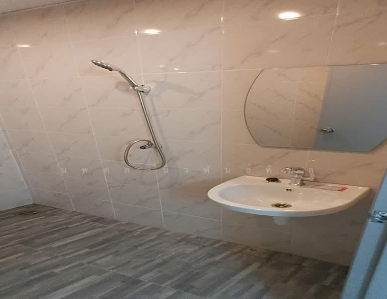 ขายทาวเฮาส์ใกล้สถานีคลองบางไผ่บางใหญ่ตกแต่งใหม่, นนทบุรี, 12 กาญจนาภิเษก, เสาธงหิน, บางใหญ่, นนทบุรี, 132 ตร.ม., ทาวน์เฮ้าส์ ขาย, โดย นพดล นวพันธ์พิมล, 11416643 - DDproperty.com