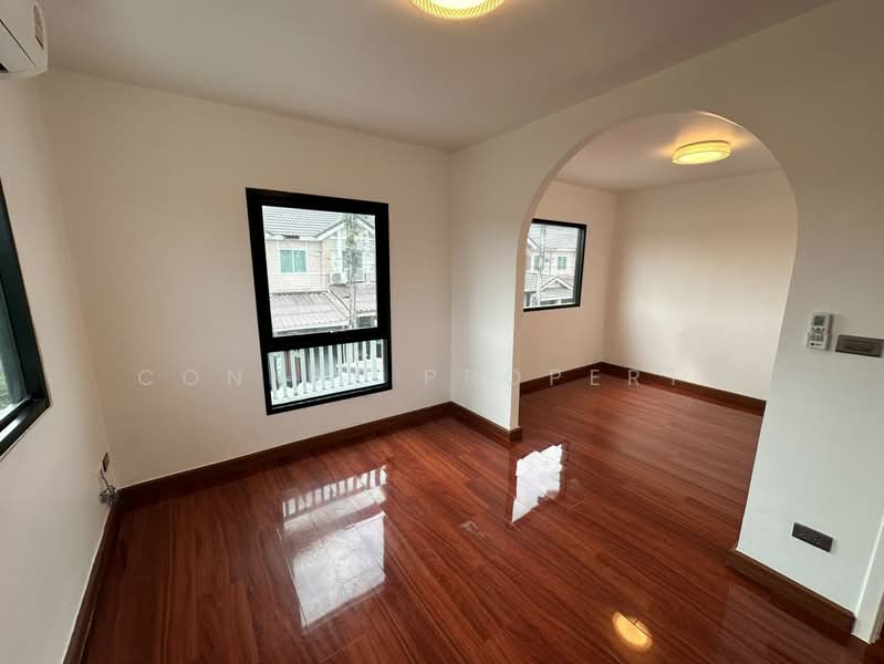 Pruksa Ville 40 Donmuang-Local Road พฤกษา วิลล์ 40 ดอนเมือง-โลคัลโรด, ปทุมธานี, 1 ถนนกำแพงเพชร 6 (โลคัลโรด), หลักหก, เมืองปทุมธานี, ปทุมธานี, 112 ตร.ม., ทาวน์เฮ้าส์ ขาย, โดย Connex Property, 11417435 - DDproperty.com