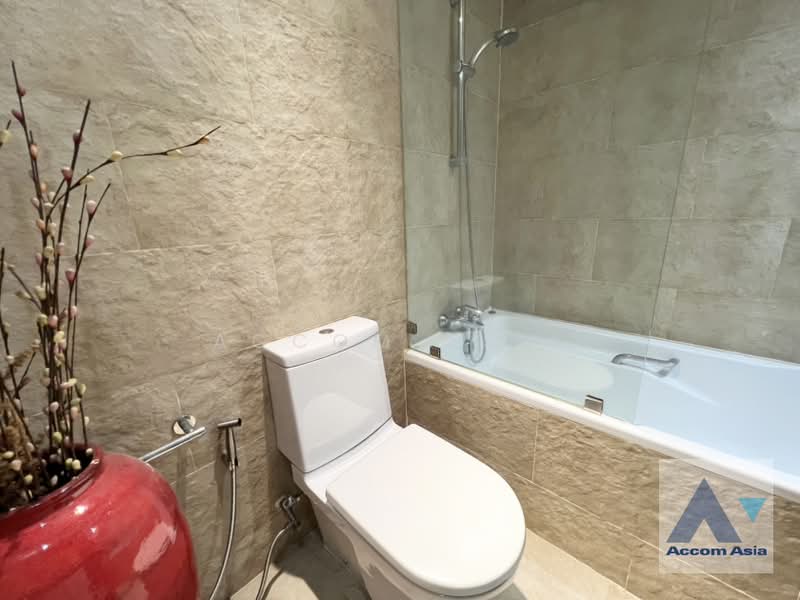 Icon III, Bangkok, 858 Sukhumvit Road, Khlong Tan Nua, Watthana, Bangkok, 2 Bedrooms, 136 sqm, Condo For Sale, by Accom Asia, 11417802 - DDproperty.com