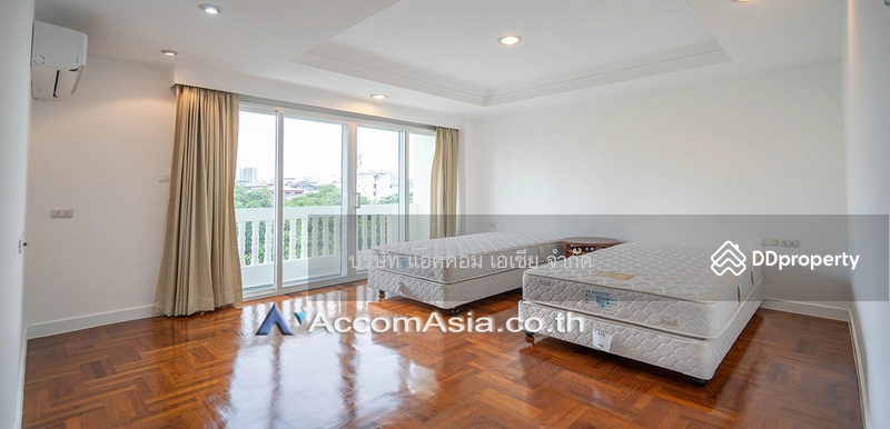 ให้เช่า - 5 Bedrooms Townhouse for Rent in Sathorn, Bangkok near BTS Chong Nonsi at A Homely Place Residence, กรุงเทพ