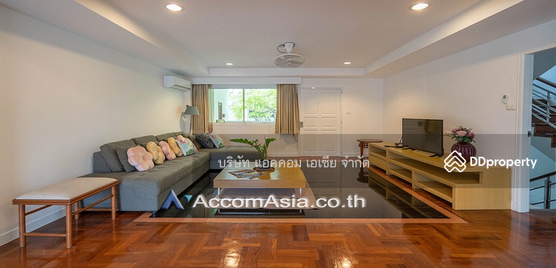 ให้เช่า - 5 Bedrooms Townhouse for Rent in Sathorn, Bangkok near BTS Chong Nonsi at A Homely Place Residence, กรุงเทพ