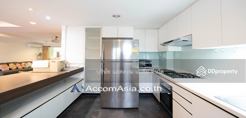 ให้เช่า - 5 Bedrooms Townhouse for Rent in Sathorn, Bangkok near BTS Chong Nonsi at A Homely Place Residence, กรุงเทพ