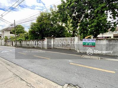 ขาย - ขายที่ดิน ในซอยนาคนิวาส 2 เนื้อที่ 633 ตรว.( 1 – 2 – 33 ไร่ ), กรุงเทพ