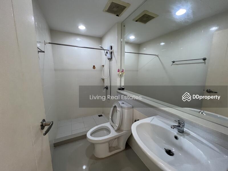 Baan Klang Muang Rattanathibet, Nonthaburi, Soi Liang Mueang Nonthaburi 10, Bang Kra So, Muang Nonthaburi, Nonthaburi, 3 Bedrooms, 140 sqm, Townhouse For Rent, by Living Real Estates, 11418595 - DDproperty.com