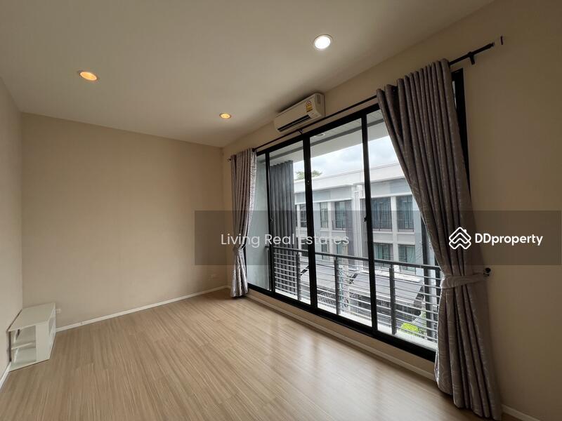 Baan Klang Muang Rattanathibet, Nonthaburi, Soi Liang Mueang Nonthaburi 10, Bang Kra So, Muang Nonthaburi, Nonthaburi, 3 Bedrooms, 140 sqm, Townhouse For Rent, by Living Real Estates, 11418595 - DDproperty.com