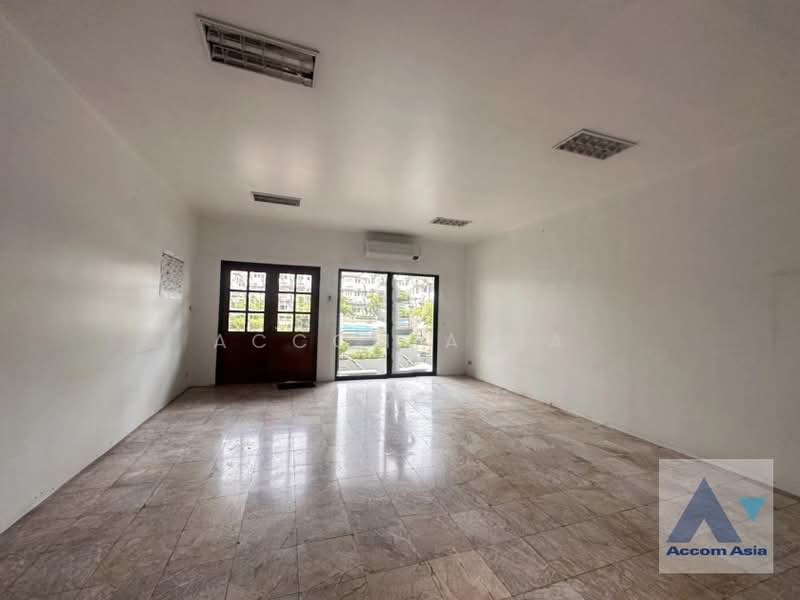 4 Bedrooms Townhouse for Sale and Rent in Sukhumvit, Bangkok near BTS Phra khanong at Regent 71, Bangkok, Phra Kanong Nua, Watthana, Bangkok, 4 Bedrooms, 200 sqm, Townhouse For Sale, by Accom Asia, 11419990 - DDproperty.com