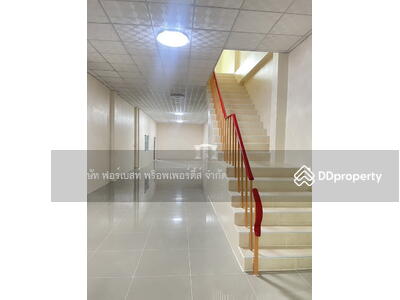 ขาย - 43996 - ขายอาคารพาณิชย์ 3 ชั้น รีโนเวทใหม่ ถนนรามคำแหง 24 ใกล้ MRT สถานีศรีกรีฑา, กรุงเทพ