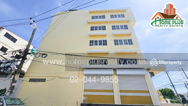 ขาย - สำนักงานอาคาร 4 ชั้น ติดถนนร่มเกล้า ใกล้สนามบินสุวรรณภูมิ, กรุงเทพ