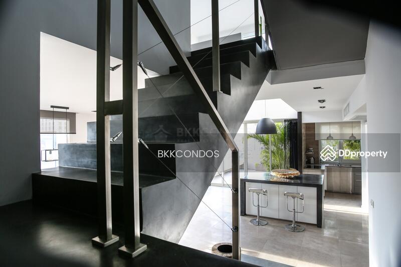 Manhattan Chidlom, Bangkok, 1032 Phetchaburi 32 Alley, Makkasan, Ratchathewi, Bangkok, 3 Bedrooms, 270 sqm, Condo For Rent, by BKKCONDOS, 11424325 - DDproperty.com
