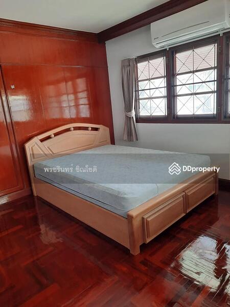 Single House Ratchadapisek, Bangkok, Samsen Nok, Huai Khwang, Bangkok, 5 Bedrooms, 200 sqm, Single Detached House For Rent, by ปรินทร์ญาดา ชิณโชติ, 11424770 - DDproperty.com