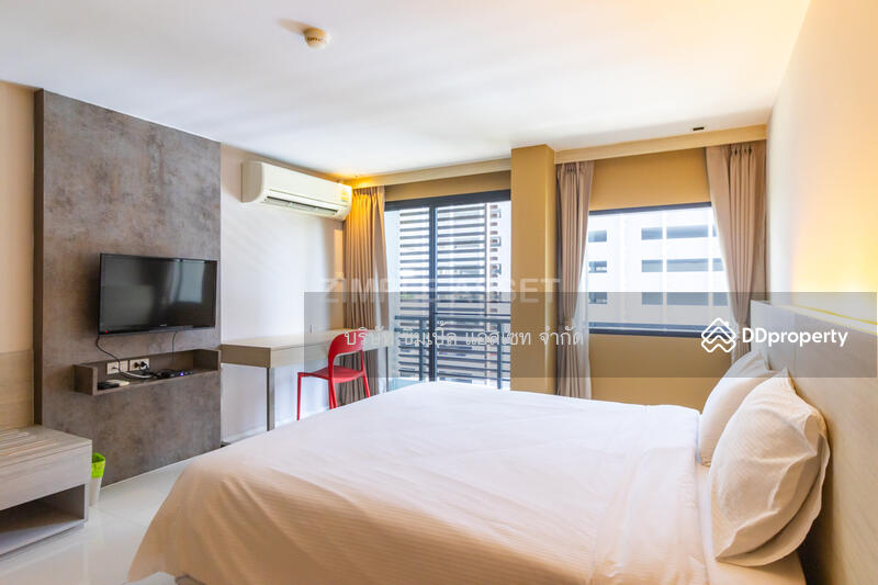 Studio Room 25 sqm Queen Bed
