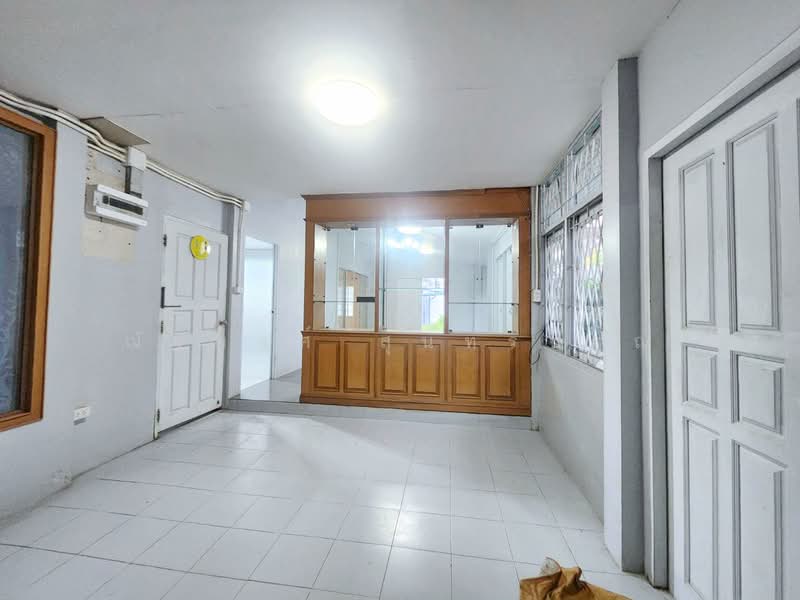 ประชาชื่น 2-6 MRT เตาปูน 1.5 กม. สถานีกลางบางซื่อ, Bangkok, 1 สถานีกลางบางซื่อ, Bang Sue, Bangkok, 3 Bedrooms, 195 sqm, Single Detached House For Rent, by ณัฐพงศ์ สุนทรอรุณ, 11429431 - DDproperty.com
