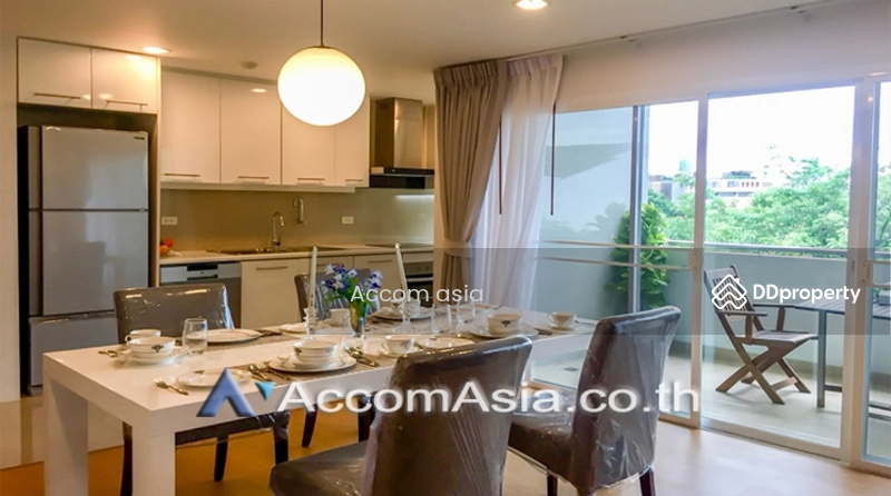ให้เช่า - 2 Bedrooms Apartment for Rent in Sukhumvit, Bangkok near BTS Ekkamai at The Executive Residence, กรุงเทพ