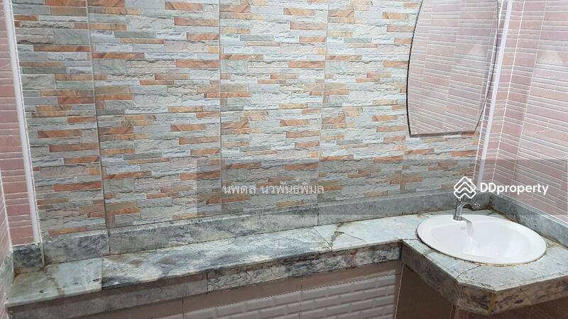 ขาย - ขายทาวเฮาส์ถนนรัตนาธิเบศสถานีบางพลูเดินได้ทำใหม่ทั้งหลัง, นนทบุรี