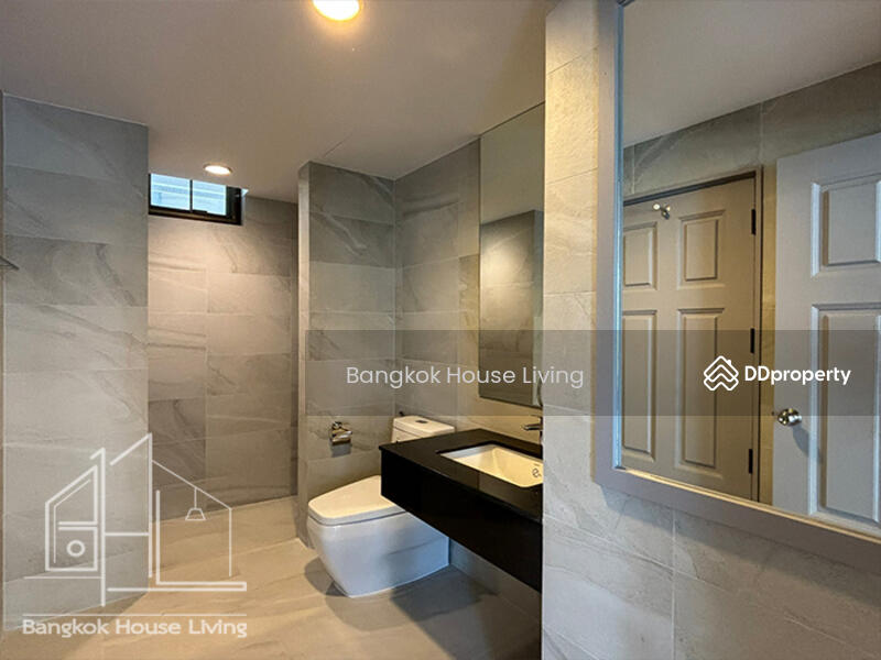 Ruamsuk Condominium, Bangkok, 12 Soi Athakravi, Khong Tan, Khlong Toei, Bangkok, 3 Bedrooms, 330 sqm, Condo For Rent, by Bangkok House Living, 11431139 - DDproperty.com