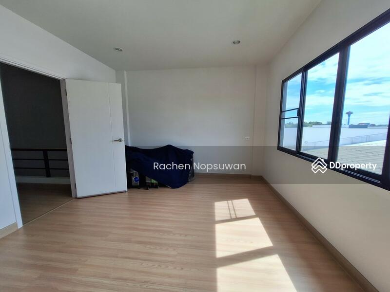 For Sale - Commercial building, Pathum Thani