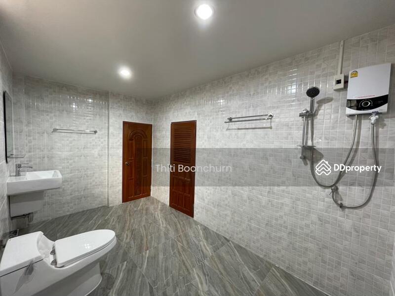 Detached House, 400sqm, Near BTS Krung Thonburi, Khlong San, Bangkok, Bang Lam Phu Lang, Khlong San, Bangkok, 3 Bedrooms, 400 sqm, Single Detached House For Rent, by Thiti Boonchurn, 11431922 - DDproperty.com