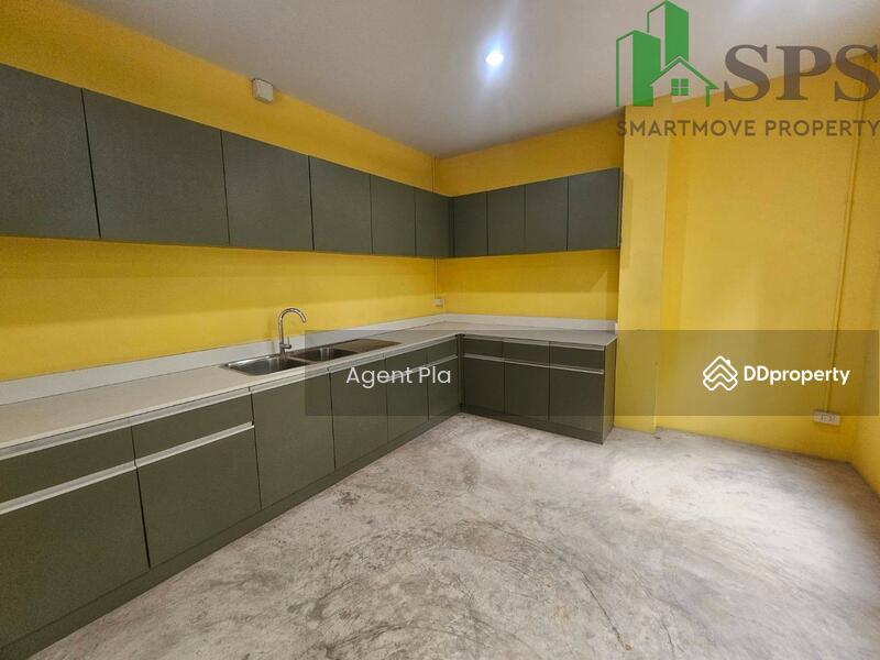 Beautiful decorated office building for rent near Bangkok hospital Soi Soonvojai (SPSP547), Bangkok, ถนนเพชรบุรี, Bang Kapi, Huai Khwang, Bangkok, , 1,500 sqm, Office Space For Rent, by Agent Pla, 11433413 - DDproperty.com