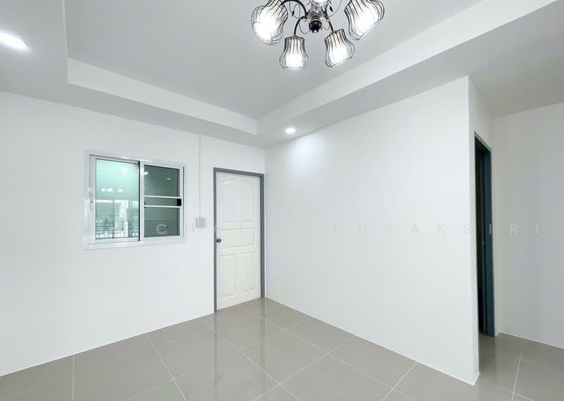146/94 หมู่บ้าน รสสุคนธ์ ปทุมธานี อำเภอคลองหลวง ปทุมธานี, ปทุมธานี, คลองสอง, คลองหลวง, ปทุมธานี, 96 ตร.ม., ทาวน์เฮ้าส์ ขาย, โดย Pichitchai Kaensaksiri, 11436470 - DDproperty.com