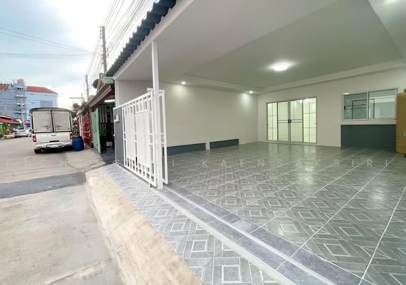 146/94 หมู่บ้าน รสสุคนธ์ ปทุมธานี อำเภอคลองหลวง ปทุมธานี, ปทุมธานี, คลองสอง, คลองหลวง, ปทุมธานี, 96 ตร.ม., ทาวน์เฮ้าส์ ขาย, โดย Pichitchai Kaensaksiri, 11436470 - DDproperty.com