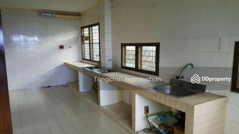 ให้เช่า - shophouse for rent ekkamai : บ้านให้เช่า เอกมัย, กรุงเทพ