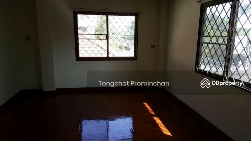 ให้เช่า - shophouse for rent ekkamai : บ้านให้เช่า เอกมัย, กรุงเทพ