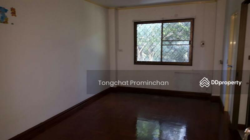 ให้เช่า - shophouse for rent ekkamai : บ้านให้เช่า เอกมัย, กรุงเทพ