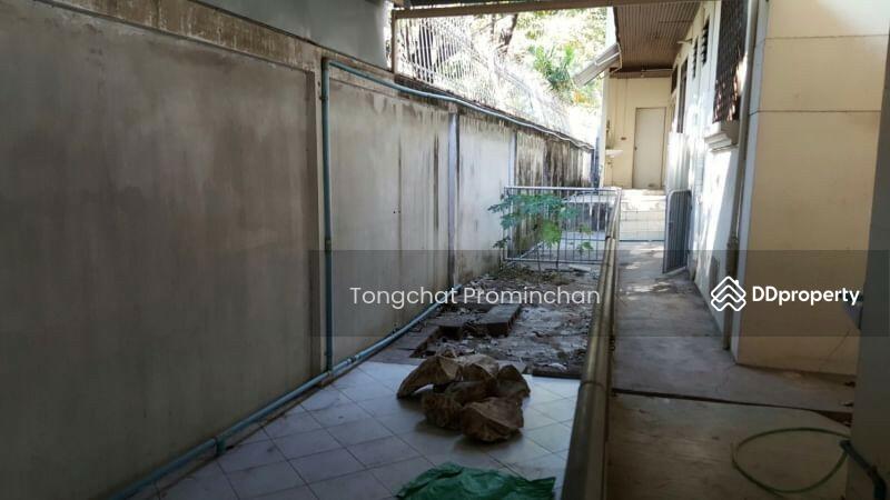 ให้เช่า - shophouse for rent ekkamai : บ้านให้เช่า เอกมัย, กรุงเทพ