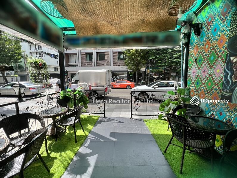 For Sale - Sale with Tenant Bangkok Shophouse Sukhumvit BTS Nana Watthana BRE20745, Bangkok