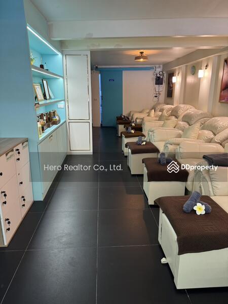 For Sale - Sale with Tenant Bangkok Shophouse Sukhumvit BTS Nana Watthana BRE20745, Bangkok