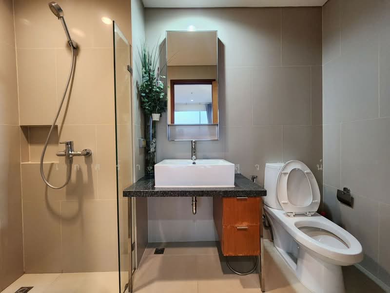Villa Sathorn, Bangkok, 5 KrungThonBuri Road, Khlong Ton Sai, Khlong San, Bangkok, 1 Bedroom, 42 sqm, Condo For Rent, by Kedsara Losuwarat, 11441321 - DDproperty.com