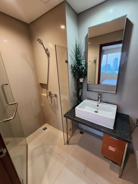 Villa Sathorn, Bangkok, 5 KrungThonBuri Road, Khlong Ton Sai, Khlong San, Bangkok, 1 Bedroom, 42 sqm, Condo For Rent, by Kedsara Losuwarat, 11441321 - DDproperty.com