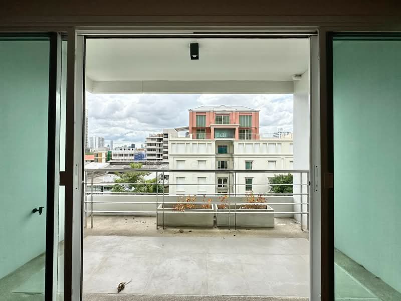 Supreme Elegance, Bangkok, Chan, Thung Maha Mek, Sathon, Bangkok, 2 Bedrooms, 130 sqm, Condo For Rent, by Bangkok Residential, 11441795 - DDproperty.com