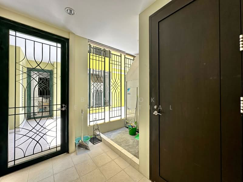 Supreme Garden condominium, Bangkok, ซอยเย็นอากาศ 1 ถนนเย็นอากาศ แขวงทุ่งมหาเมฆ เขตสาทร กทม., Sathon, Bangkok, 3 Bedrooms, 276 sqm, Condo For Rent, by Bangkok Residential, 11441797 - DDproperty.com