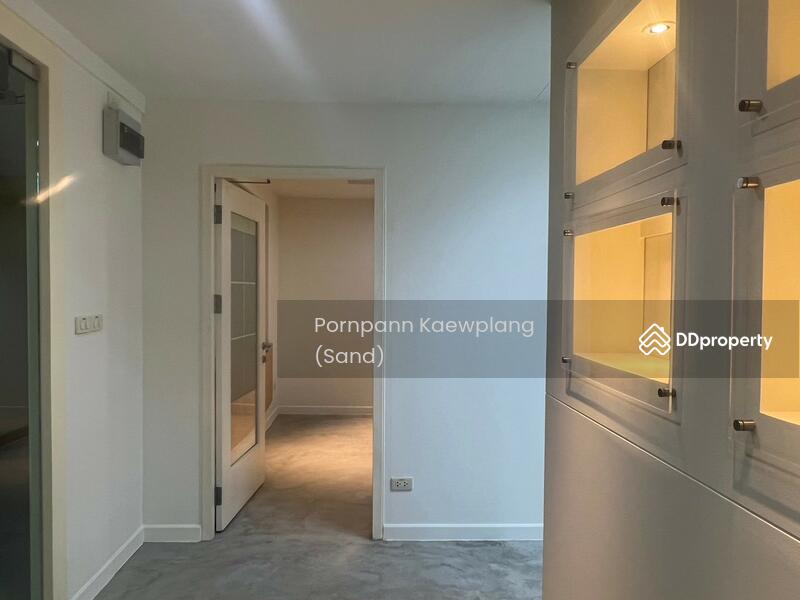 For Rent - Bangkok office for rent Sathrorn 2mins from BTS 90sqm. T: 0989153871 line: bangkokofficeagency, Bangkok