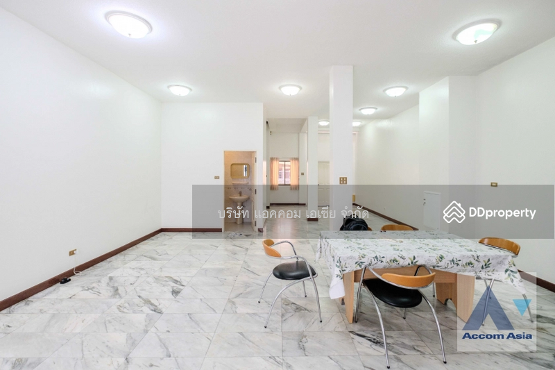 For Rent - 4 Bedrooms Townhouse for Rent in Sathorn, Bangkok near MRT Khlong Toei - MRT Lumphini at Yenagard, Bangkok