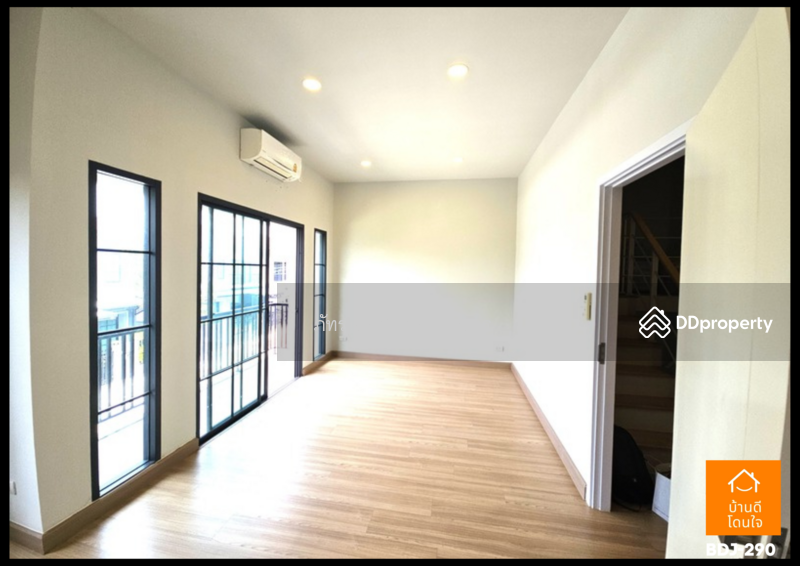 For Sale - Britania Wongwaen-Hathairat, Pathum Thani