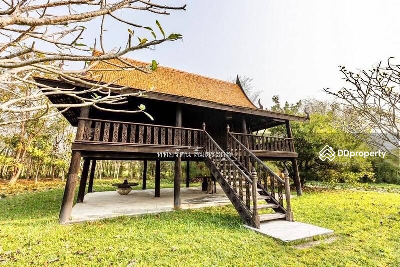 For Sale - Thai house for sale, 24.5 rai, private swimming pool. Overlooking the surrounding mountains., Chiang Mai