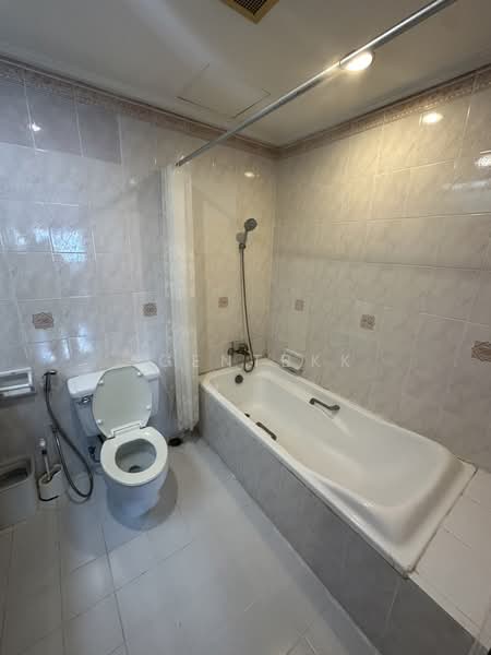 Sukhumvit Park, Bangkok, 27 Soi Sukhumvit 10, Khlong Toei, Bangkok, 2 Bedrooms, 80 sqm, Condo For Rent, by Agentbkk, 11447841 - DDproperty.com