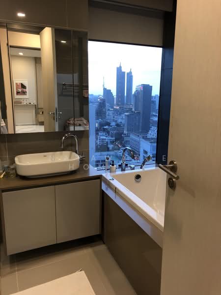 M Silom, Bangkok, 26 Narathiwas Ratchanakarin Road, Suriyawong, Bang Rak, Bangkok, 2 Bedrooms, 80 sqm, Condo For Rent, by Napawadee Homhuk, 11448218 - DDproperty.com