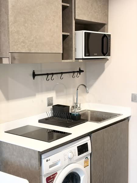 Aspire Erawan Prime, Samut Prakan, Sukhumvit Road, Pak Nam, Muang Samut Prakarn, Samut Prakan, 1 Bedroom, 27 sqm, Condo For Rent, by เชอ พร็อพ, 11448365 - DDproperty.com