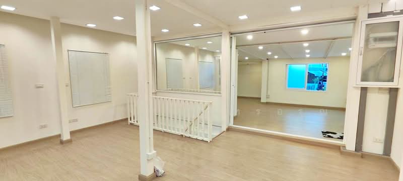 โฮมโปร พระราม 3 BTS เซนต์หลุยส์, Bangkok, 1 ช่องนนทรี, Chong Nonsi, Yan Nawa, Bangkok, 5 Bedrooms, 215 sqm, Single Detached House For Rent, by ณัฐพงศ์ สุนทรอรุณ, 11448499 - DDproperty.com