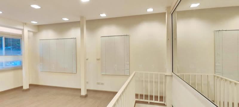 โฮมโปร พระราม 3 BTS เซนต์หลุยส์, Bangkok, 1 ช่องนนทรี, Chong Nonsi, Yan Nawa, Bangkok, 5 Bedrooms, 215 sqm, Single Detached House For Rent, by ณัฐพงศ์ สุนทรอรุณ, 11448499 - DDproperty.com