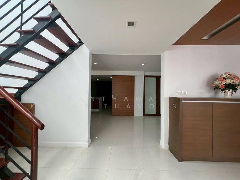 ขาย - หมู่บ้านอรรถกฤต ซอยอารีย์สัมพันธ์4, กรุงเทพ