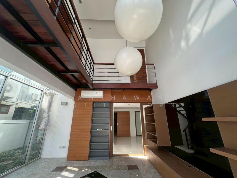 ขาย - หมู่บ้านอรรถกฤต ซอยอารีย์สัมพันธ์4, กรุงเทพ