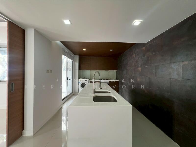 ขาย - หมู่บ้านอรรถกฤต ซอยอารีย์สัมพันธ์4, กรุงเทพ