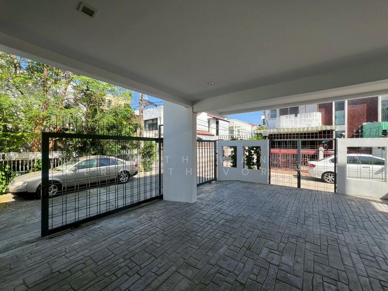 ขาย - หมู่บ้านอรรถกฤต ซอยอารีย์สัมพันธ์4, กรุงเทพ