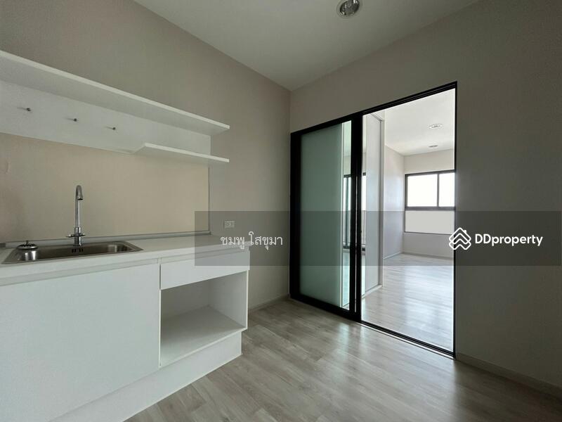 Plum Condo Central Station (Phase 2), Nonthaburi, Rattanathibet Road