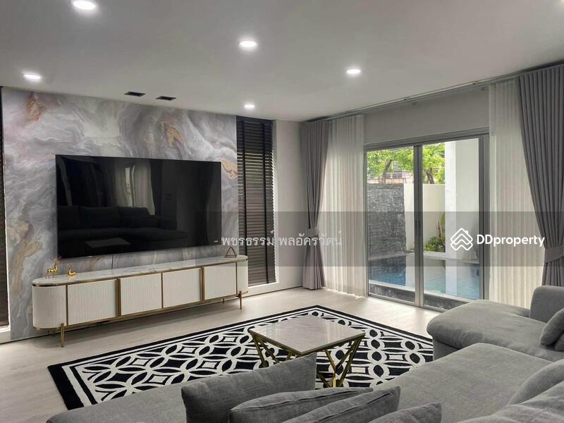 Noble Tara Pattanakarn, Bangkok, 2046 Pattanakarn Road, Suan Luang, Bangkok, 5 Bedrooms, 550 sqm, Single Detached House For Rent, by Rattapon Sivamok, 11452484 - DDproperty.com